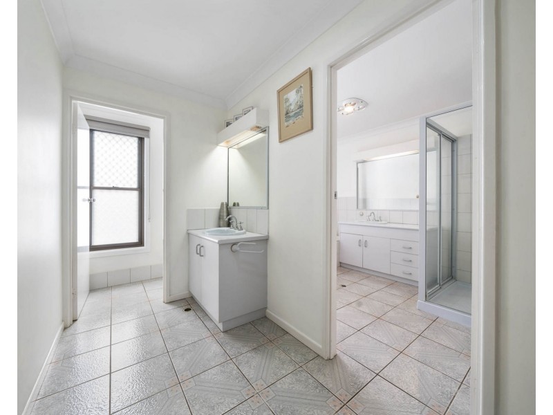 26 Wiemers Crescent, Centenary Heights QLD 4350
