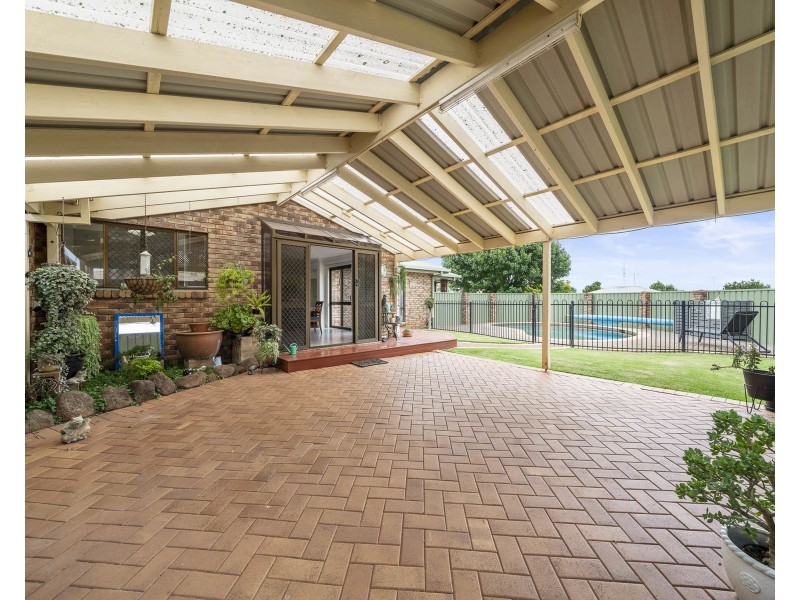 26 Wiemers Crescent, Centenary Heights QLD 4350