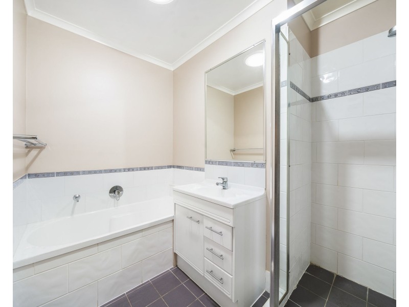 1/59 Hamilton Street, Newtown QLD 4350