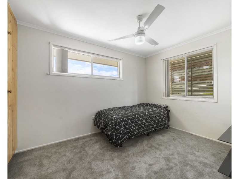 2 Charles Street, Newtown QLD 4350