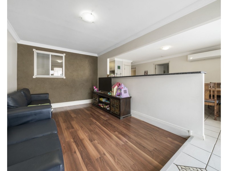 18 Kirklees Street, Newtown QLD 4350