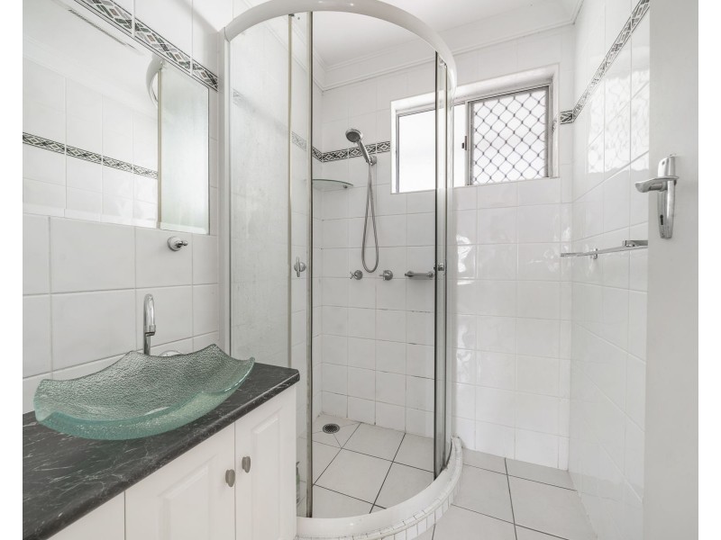 18 Kirklees Street, Newtown QLD 4350