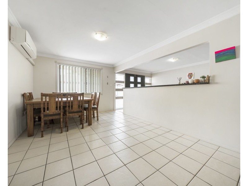 18 Kirklees Street, Newtown QLD 4350