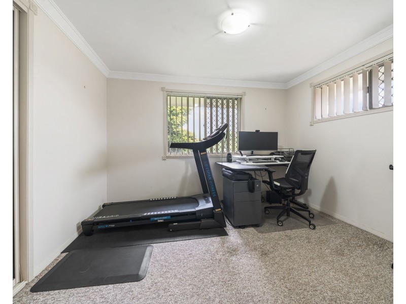 18 Kirklees Street, Newtown QLD 4350