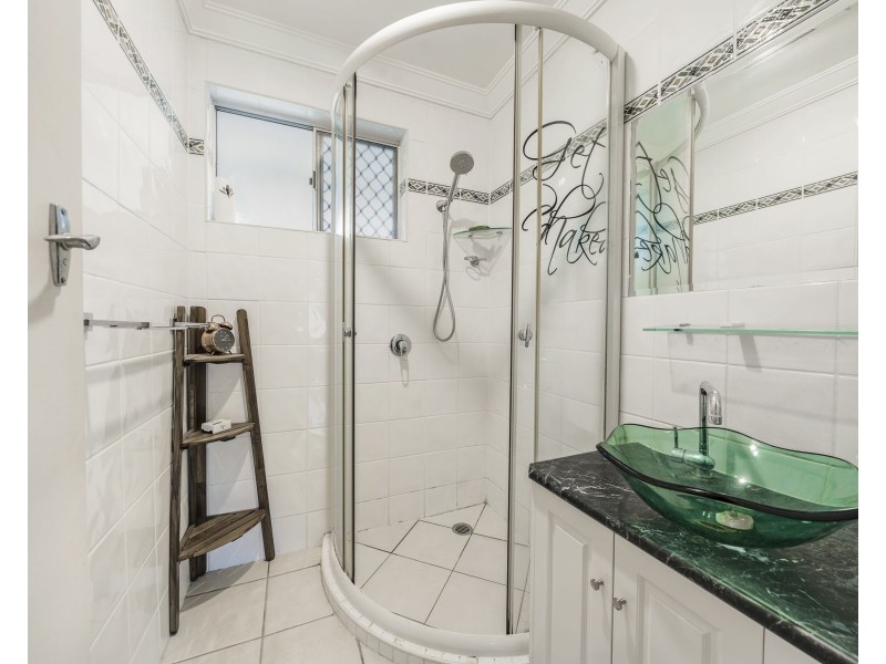 18 Kirklees Street, Newtown QLD 4350