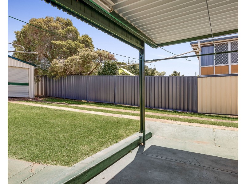 79 Hoey Street, Kearneys Spring QLD 4350