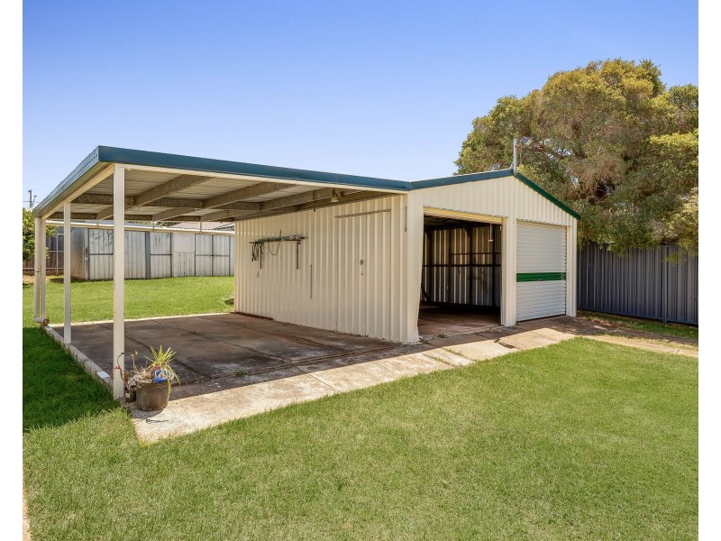 79 Hoey Street, Kearneys Spring QLD 4350