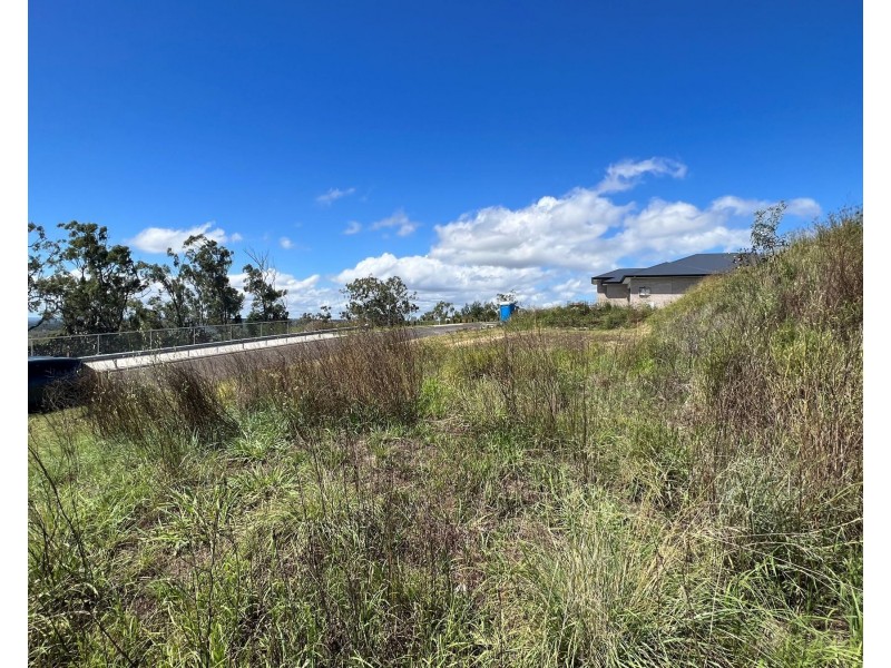 63 Reserve Road, Cranley QLD 4350