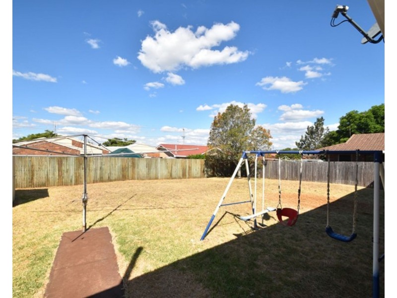 7 Gloucester Crescent, Darling Heights QLD 4350