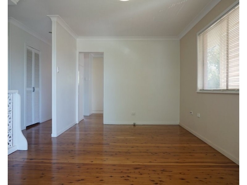 54 Dunne Street, Harristown QLD 4350