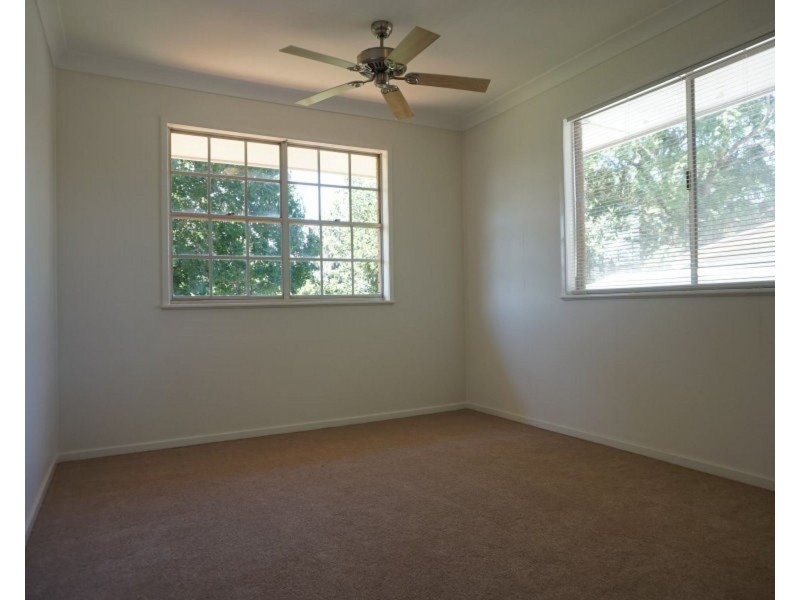 54 Dunne Street, Harristown QLD 4350