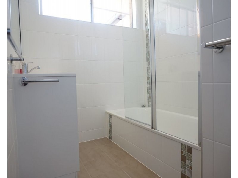 54 Dunne Street, Harristown QLD 4350