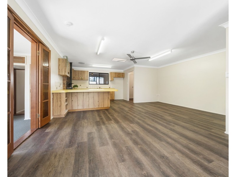 196 Koreelah Street, Upper Lockyer QLD 4352