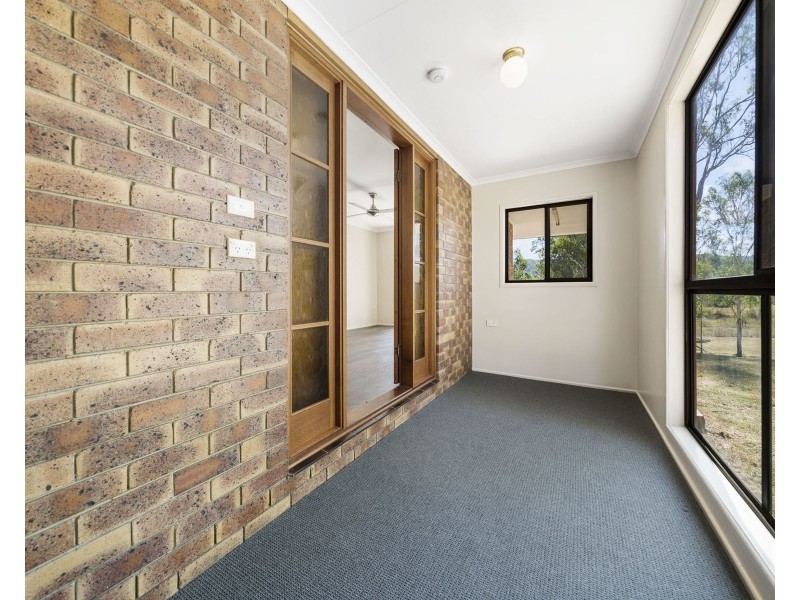 196 Koreelah Street, Upper Lockyer QLD 4352