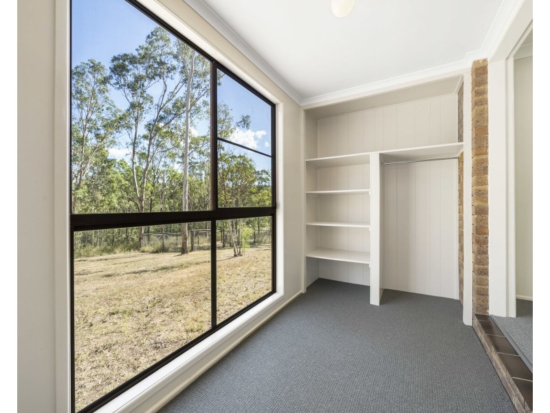 196 Koreelah Street, Upper Lockyer QLD 4352