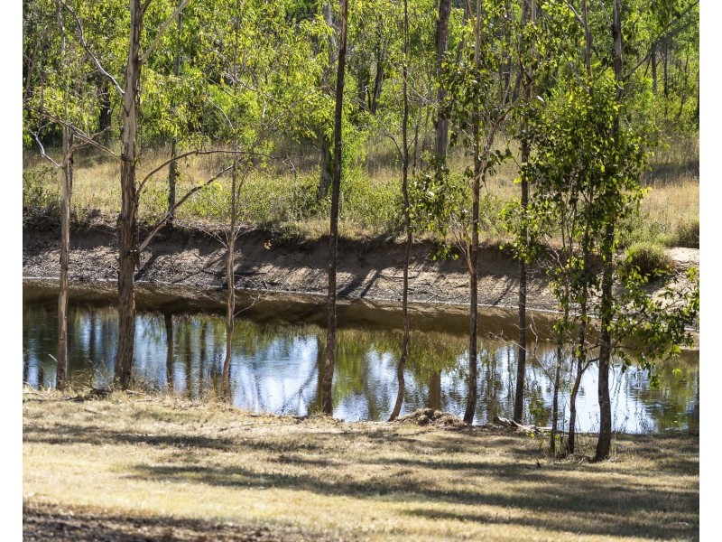 196 Koreelah Street, Upper Lockyer QLD 4352