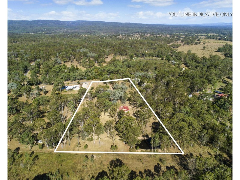 196 Koreelah Street, Upper Lockyer QLD 4352