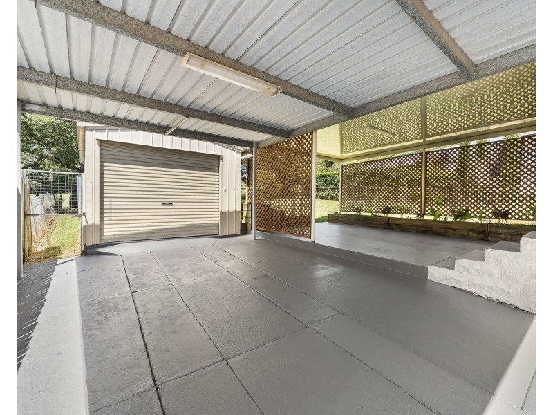 16 Norah Street, Centenary Heights QLD 4350