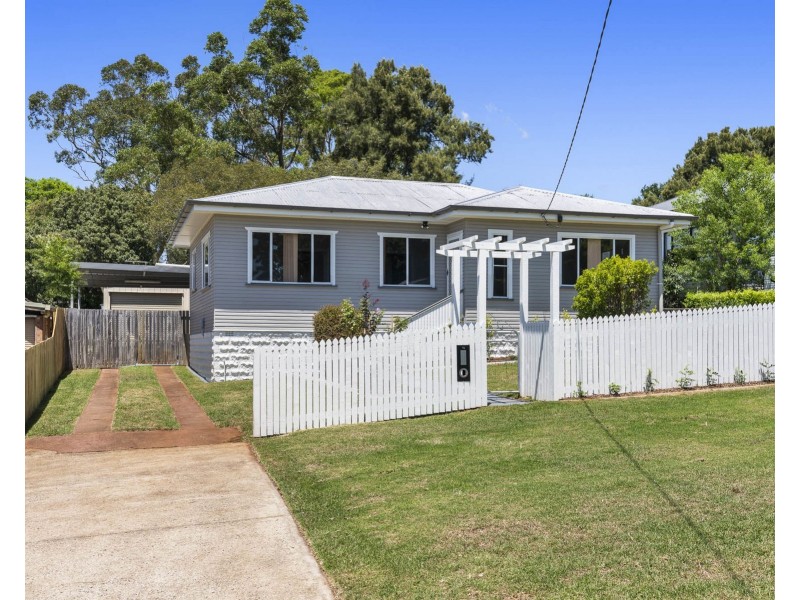 16 Norah Street, Centenary Heights QLD 4350