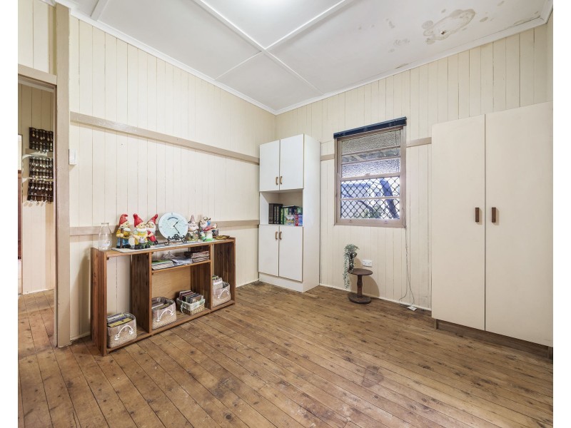 11 Albert Lane, Newtown QLD 4350