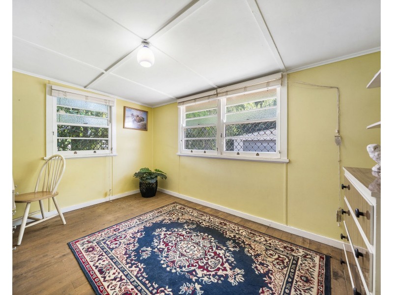11 Albert Lane, Newtown QLD 4350