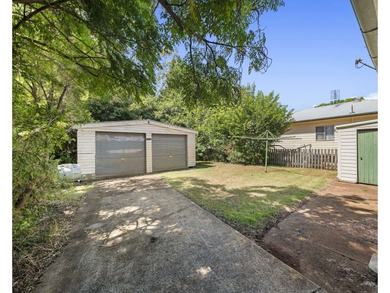 11 Albert Lane, Newtown QLD 4350