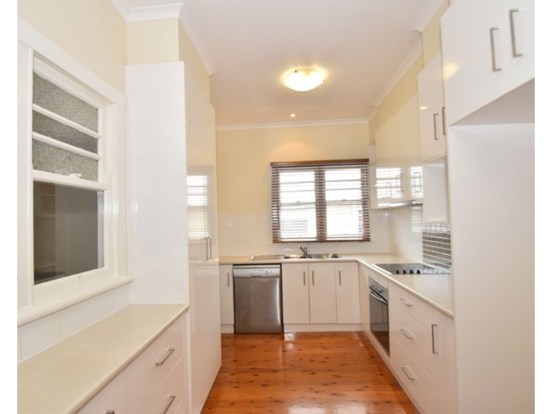92A Curzon Street, East Toowoomba QLD 4350