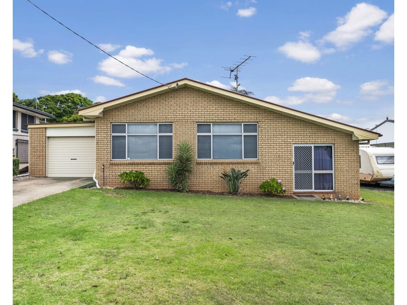39 Martini Street, Mount Lofty QLD 4350
