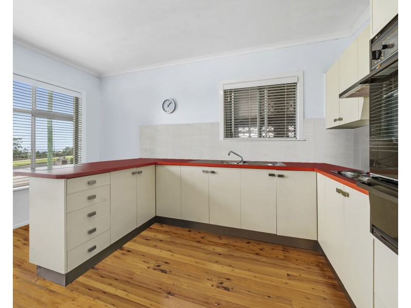 39 Martini Street, Mount Lofty QLD 4350