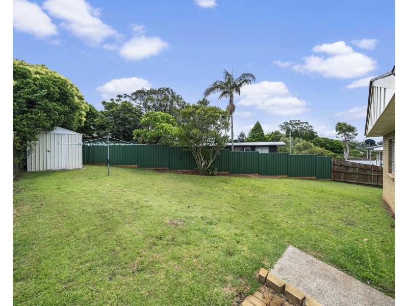 39 Martini Street, Mount Lofty QLD 4350