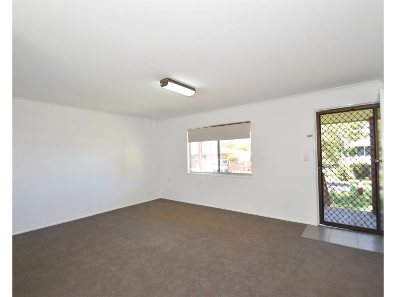 19 Coates Street, Centenary Heights QLD 4350