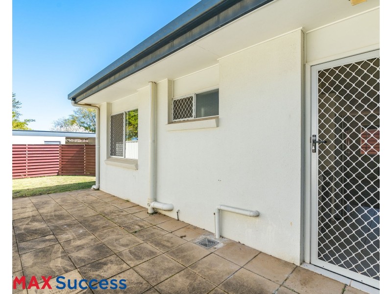 4/267A Geddes Street, Centenary Heights QLD 4350