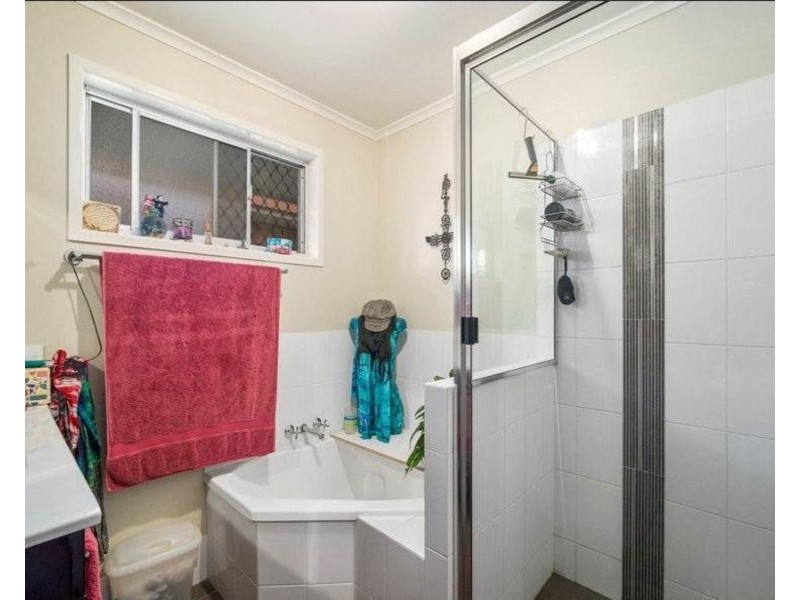 20 Chilla Street, Harristown QLD 4350