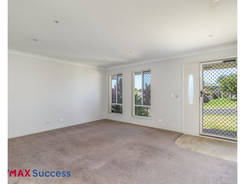 7 Alpine Court, Cranley QLD 4350