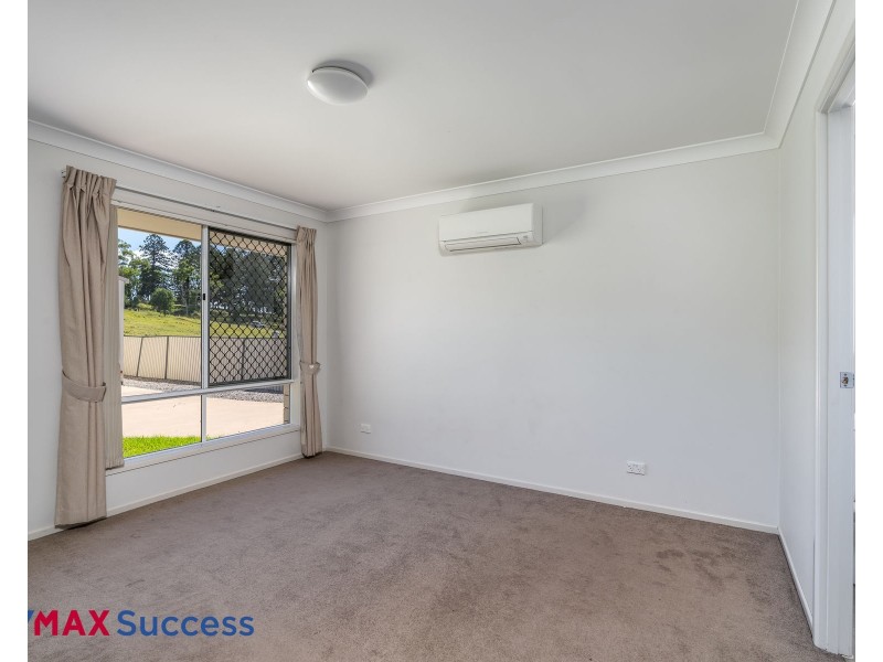 7 Alpine Court, Cranley QLD 4350