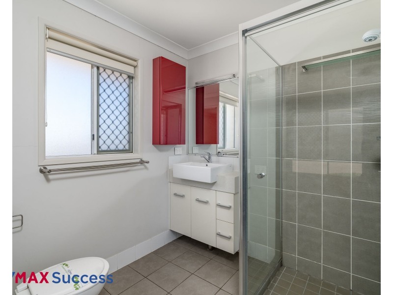 7 Alpine Court, Cranley QLD 4350