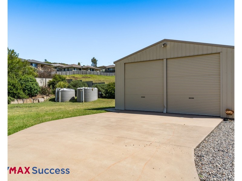 7 Alpine Court, Cranley QLD 4350