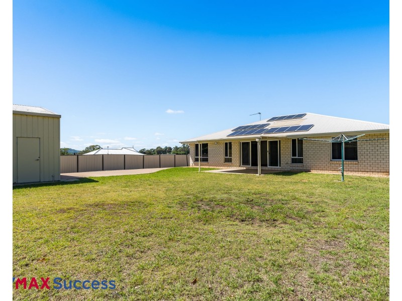 7 Alpine Court, Cranley QLD 4350