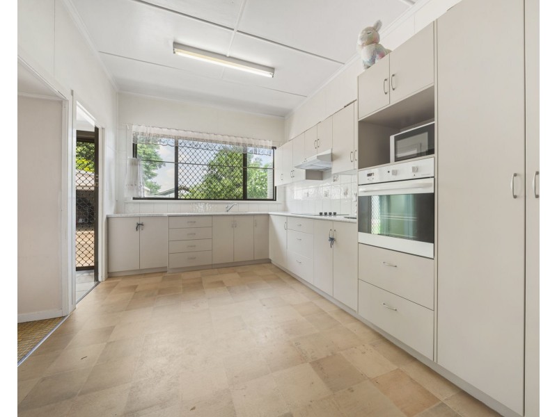 232 South Street, South Toowoomba QLD 4350