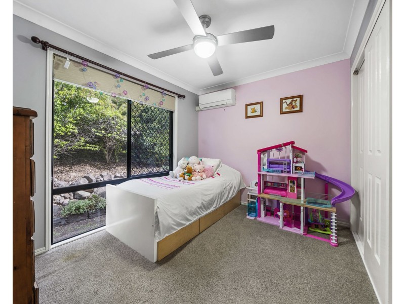 11 Lynda Court, Glencoe QLD 4352