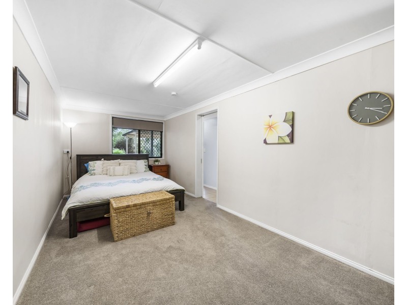 11 Lynda Court, Glencoe QLD 4352