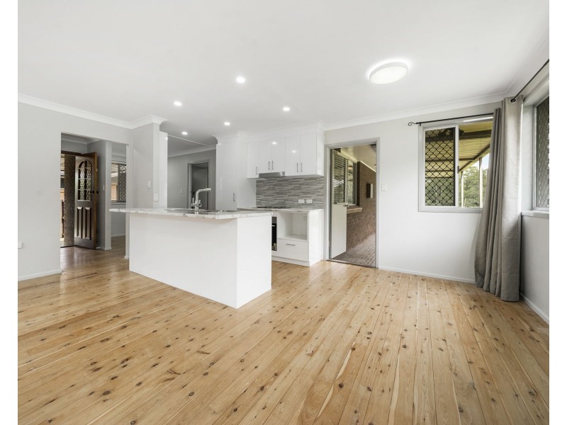 1 Balanga Court, South Toowoomba QLD 4350