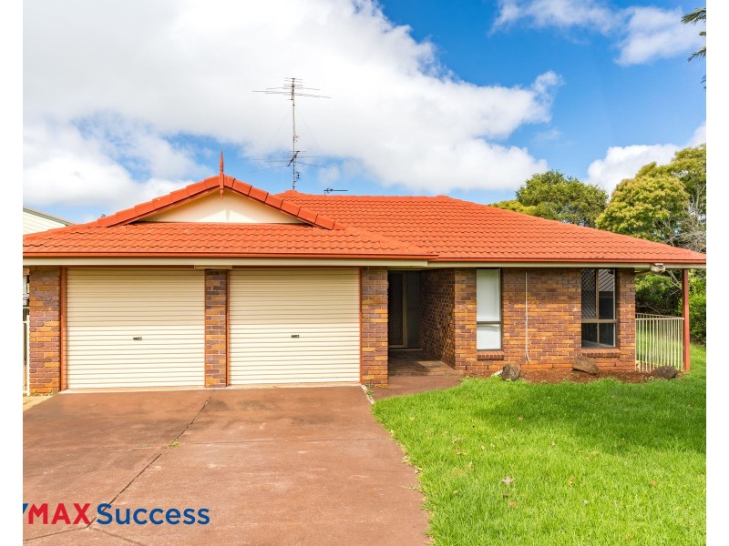 40 Wiemers Crescent, Centenary Heights QLD 4350