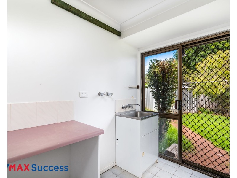 40 Wiemers Crescent, Centenary Heights QLD 4350
