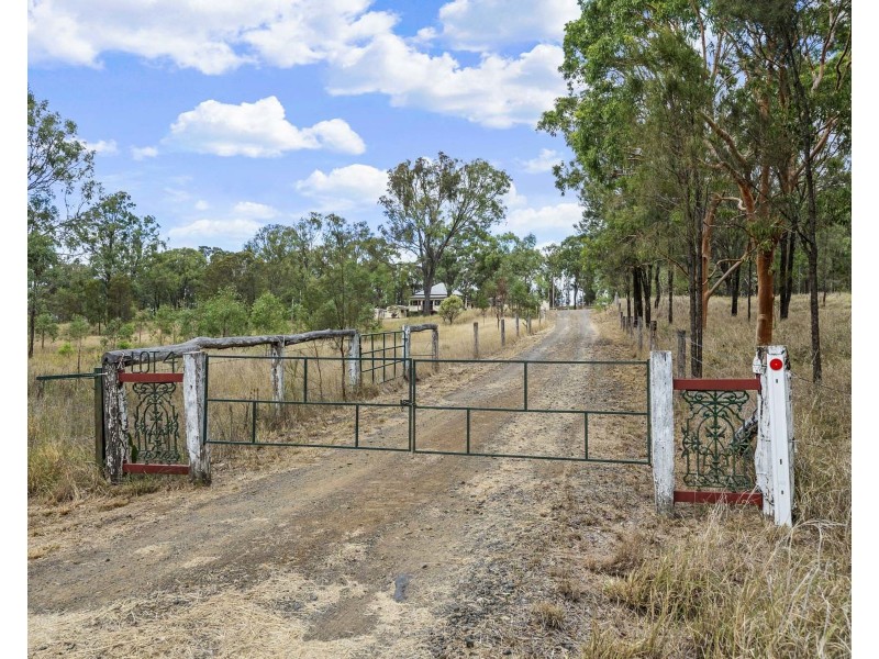 80 Golf Course Road, Goombungee QLD 4354