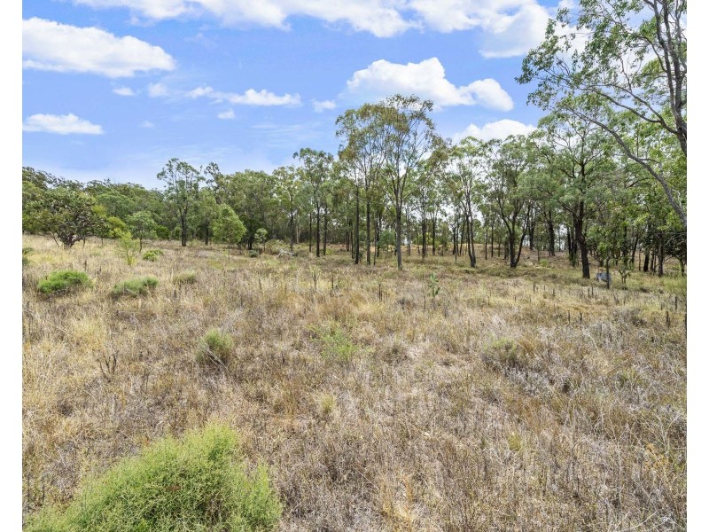 80 Golf Course Road, Goombungee QLD 4354