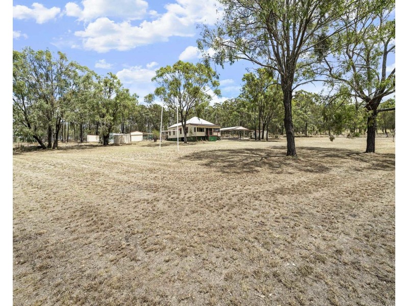 80 Golf Course Road, Goombungee QLD 4354