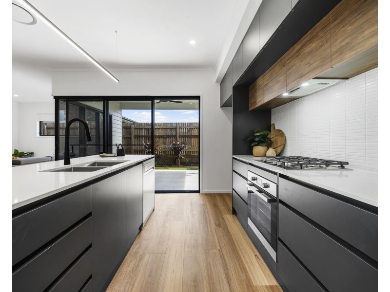 2/24 O’Neill Circuit, Kearneys Spring QLD 4350