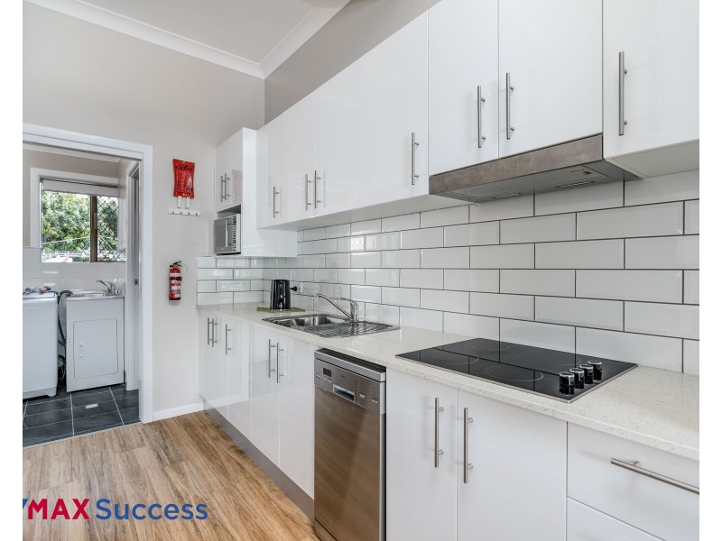 43 Merino Street (Granny Flat), Harristown QLD 4350