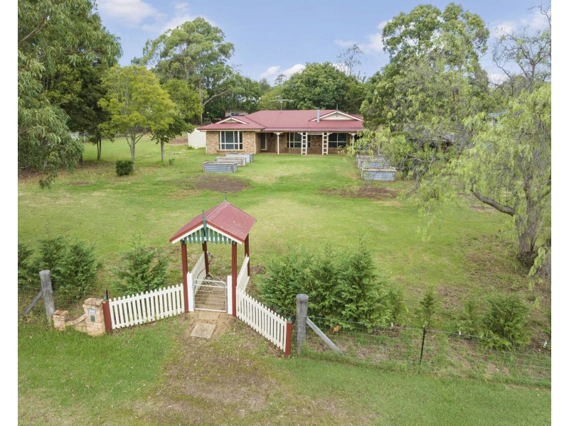 7 Denaid Street, Highfields QLD 4352